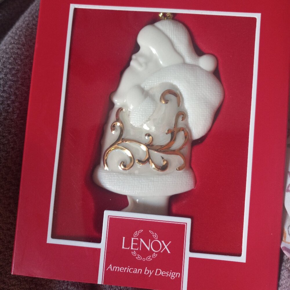 NWT Lenox Golden Scroll Santa
